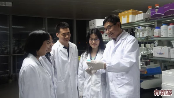 生物老師親自向我們展示自己-帶領(lǐng)學(xué)生們深入了解生命的奧秘與科學(xué)的魅力-讓學(xué)習(xí)變得更加生動(dòng)有趣