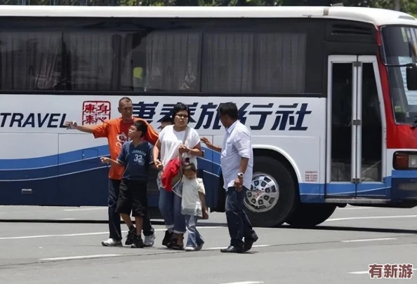 啊輕點(diǎn)灬大巴太粗太-乘客投訴司機(jī)駕駛不當(dāng)引發(fā)安全隱患-呼吁加強(qiáng)交通管理措施